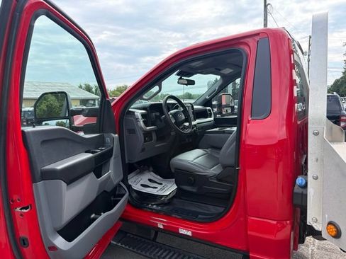 Used 2024 Ford F550 4x4 Regular Cab Super Duty image 20