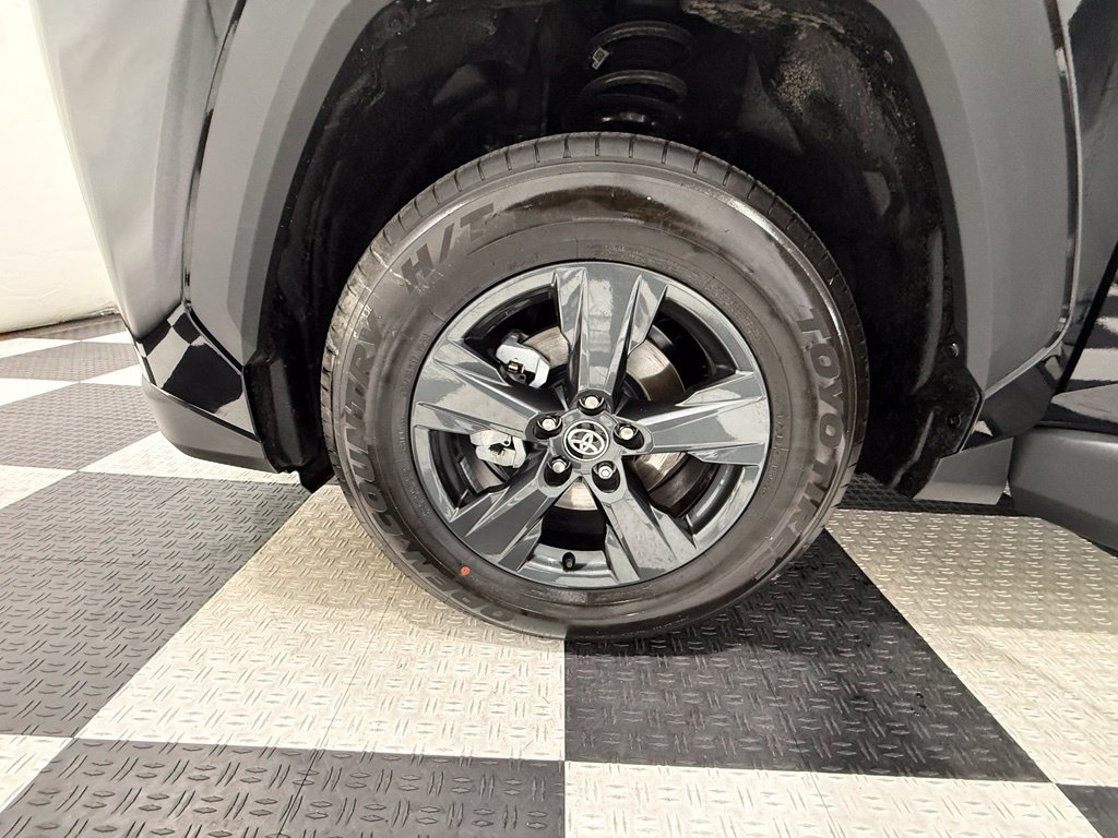 Used 2026 Toyota RAV4 LE AWD/4WD image 10
