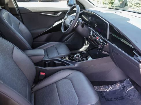 Used 2024 Kia Niro Wave FWD image 17