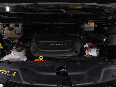 Used 2022 Chrysler Pacifica Limited w/ S Appearance Package image 30