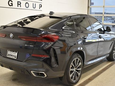 Used 2022 BMW X6 xDrive40i w/ M Sport Package image 4