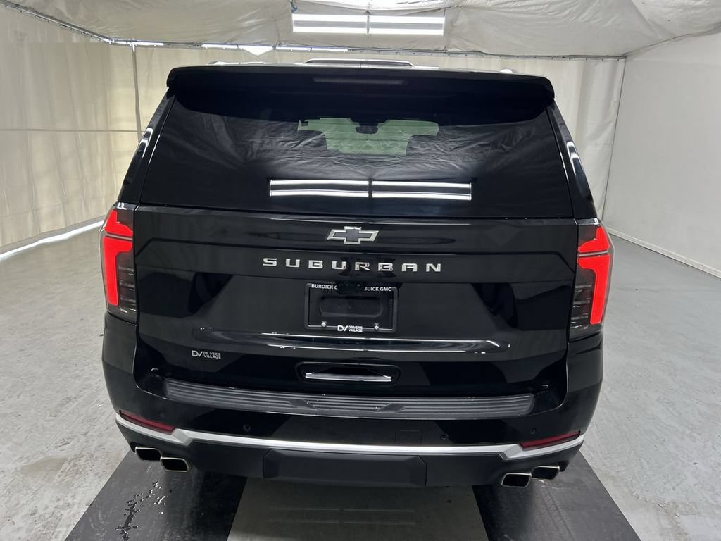 Certified 2025 Chevrolet Suburban High Country AWD/4WD image 22