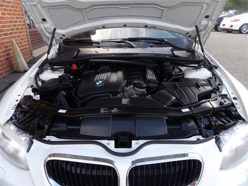Used 2013 BMW 328i xDrive Coupe AWD/4WD image 26