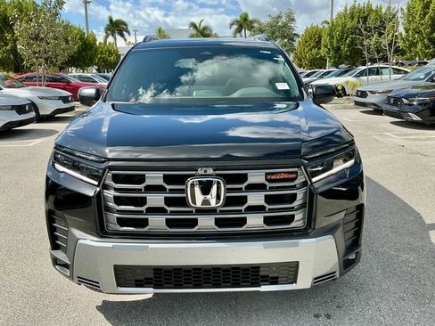 New 2026 Honda Pilot TrailSport image 2