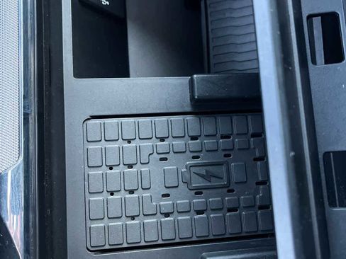 Used 2023 Ford F250 Lariat w/ Lariat Ultimate Package image 47