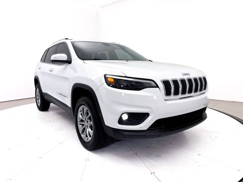 Used 2019 Jeep Cherokee Latitude Plus w/ Comfort/Convenience Group AWD/4WD image 12