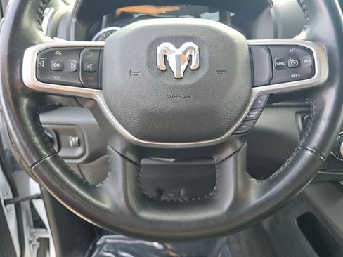 Used 2022 RAM 1500 Big Horn AWD/4WD image 38