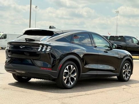 Used 2025 Ford Mustang Mach-E Select AWD/4WD image 36