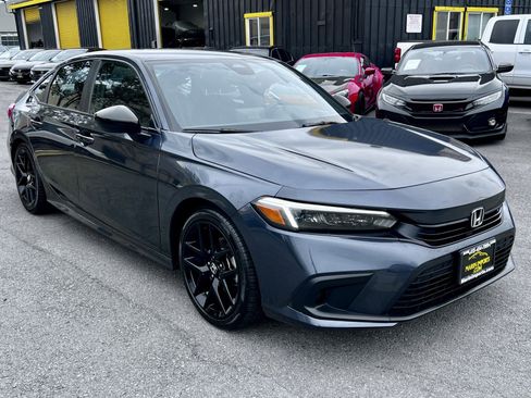 Used 2024 Honda Civic Sport image 4