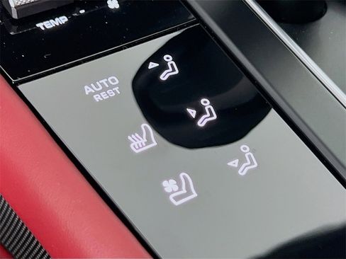 New 2026 Porsche Macan GTS image 23