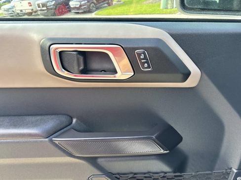 Used 2024 Ford Bronco Wildtrak AWD/4WD image 24