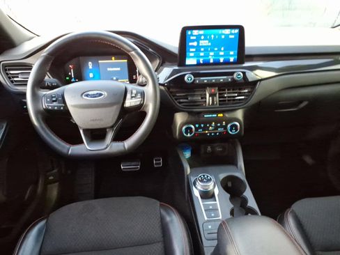 Certified 2024 Ford Escape ST-Line AWD/4WD image 14