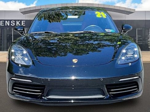 Used 2021 Porsche 718 Cayman RWD image 3