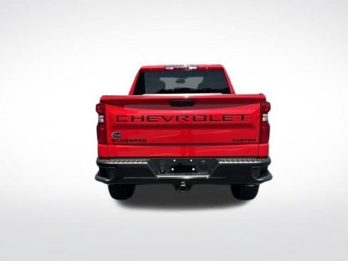 Used 2024 Chevrolet Silverado 1500 Custom Trail Boss w/ Turbomax Blackout Package AWD/4WD image 14
