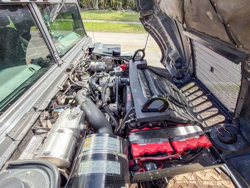 Used 2003 HUMMER H1 4-Door Open Top image 16