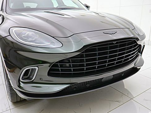 Used 2021 Aston Martin DBX AWD/4WD image 22