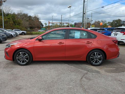 Certified 2022 Kia Forte LXS w/ LXS Technology Package image 8