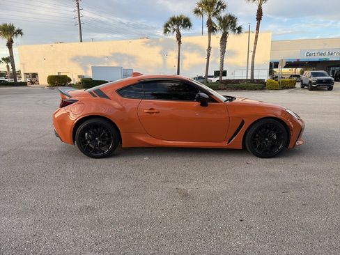 Used 2023 Toyota GR86 10th Anniversary SE image 6