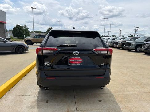 Used 2025 Toyota RAV4 LE FWD image 7