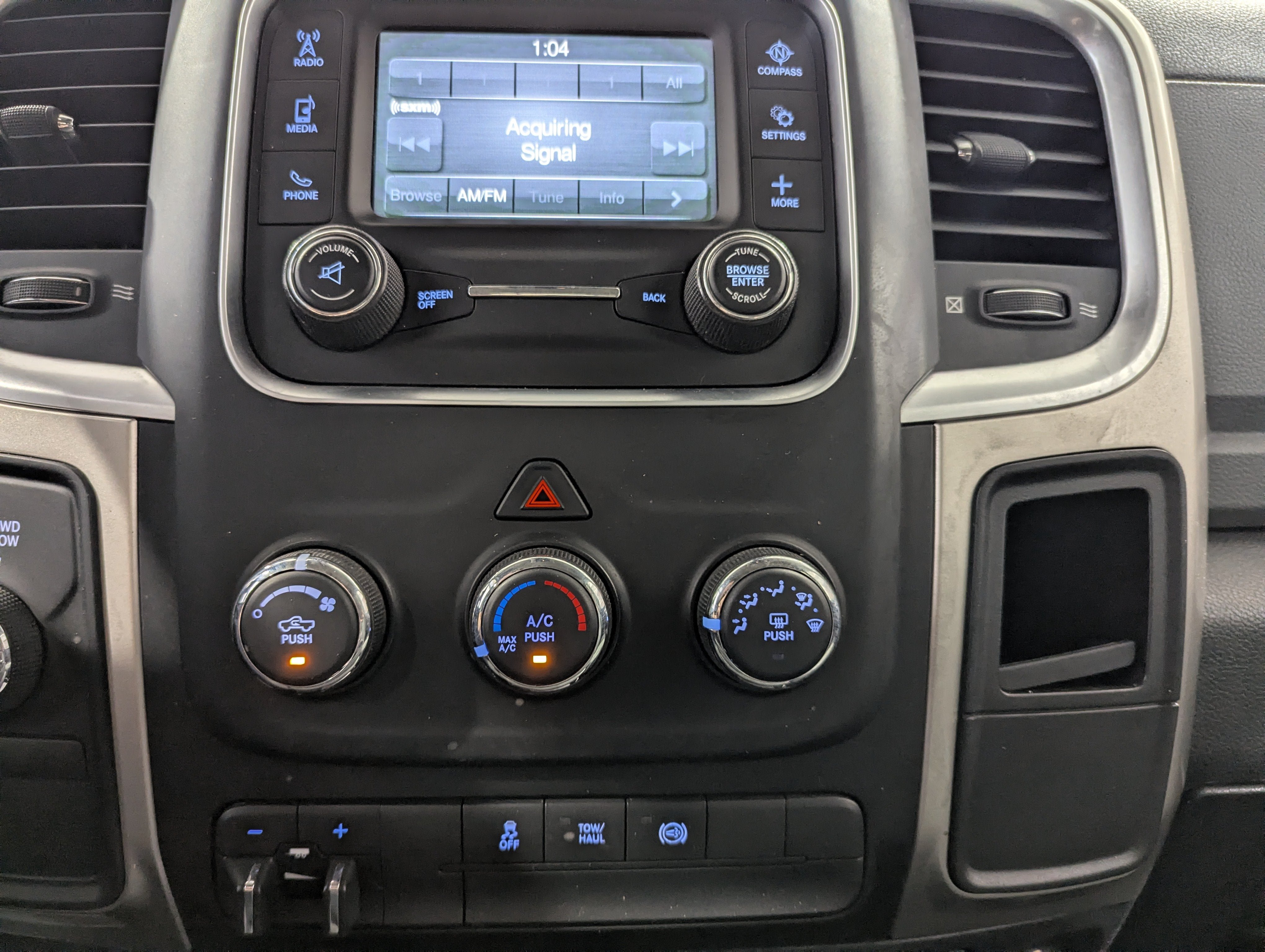 Used 2015 RAM 2500 SLT AWD/4WD image 22