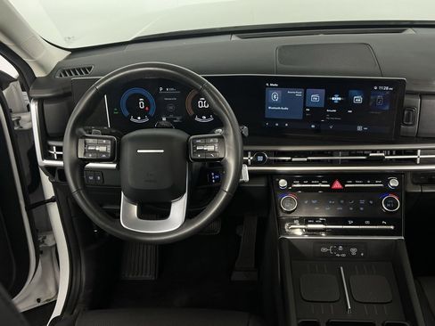 Used 2025 Hyundai Santa Fe SEL image 12