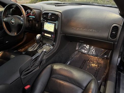 Used 2009 Chevrolet Corvette Coupe w/ Preferred Equipment Group image 19