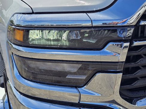 New 2026 RAM 3500 Tradesman AWD/4WD image 4