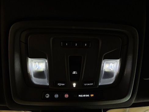 Used 2024 GMC Sierra 3500 Denali image 21