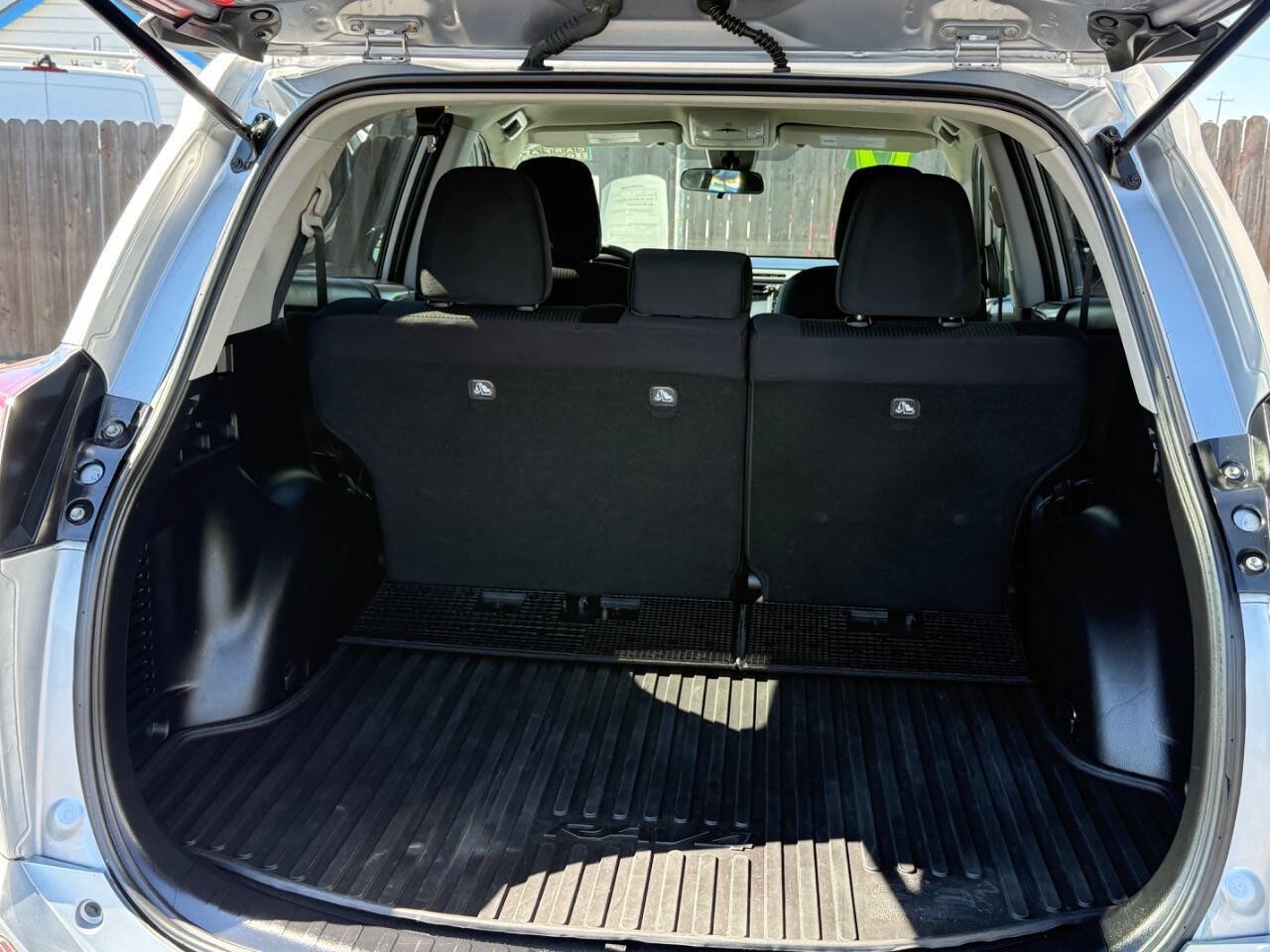 Used 2017 Toyota RAV4 LE w/ All Weather Liner Package FWD image 17