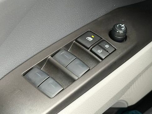 Certified 2024 Toyota Camry SE w/ Convenience Package image 32