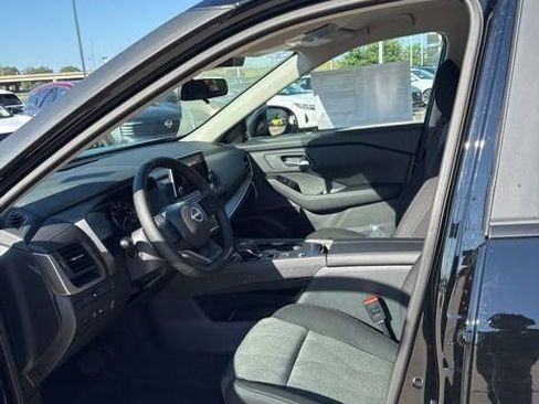 New 2026 Nissan Rogue SV w/ Cold Weather Package FWD image 11