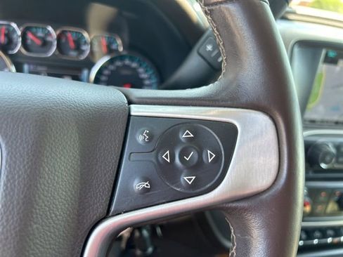 Used 2018 GMC Sierra 2500 SLT w/ Duramax Plus Package AWD/4WD image 19