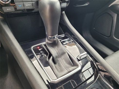 Used 2023 Jeep Compass Limited image 26