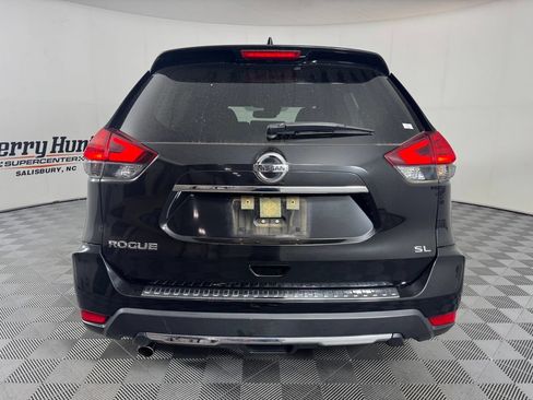 Used 2017 Nissan Rogue SL FWD image 8