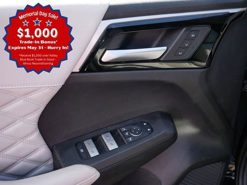 Used 2023 Mitsubishi Outlander SEL AWD/4WD image 16