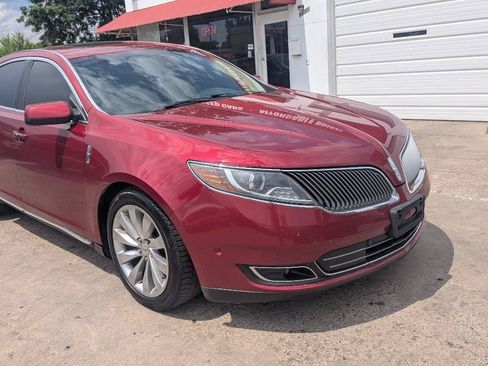 Used 2013 Lincoln MKS FWD image 3