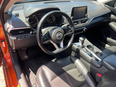 Used 2021 Nissan Altima 2.0 SR FWD image 14