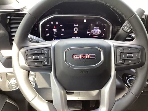 Used 2026 GMC Sierra 1500 SLT RWD image 28