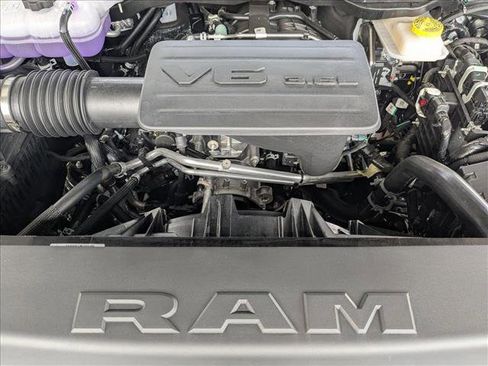 New 2026 RAM 1500 Express AWD/4WD image 16
