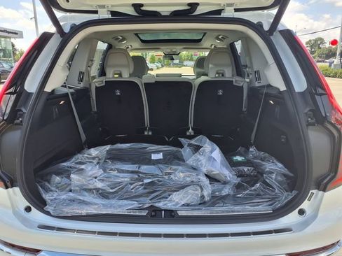 New 2026 Volvo XC90 T8 Ultra w/ Protection Package Premier AWD/4WD image 10