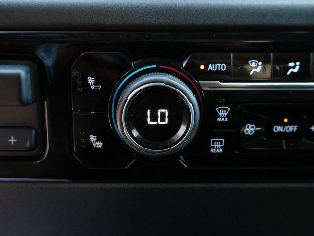 Used 2024 Chevrolet Silverado 2500 LTZ AWD/4WD image 34