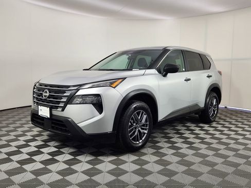 Used 2024 Nissan Rogue S AWD/4WD image 1