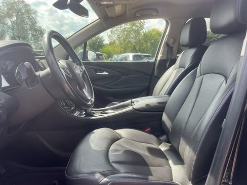 Used 2020 Buick Envision Essence AWD/4WD image 3
