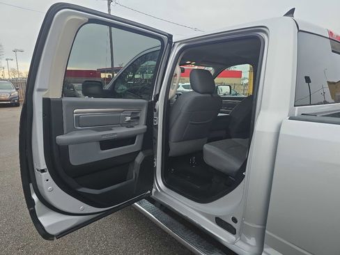Used 2017 RAM 1500 Big Horn image 23