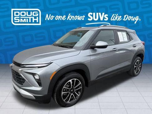 Used 2024 Chevrolet TrailBlazer LT image 1