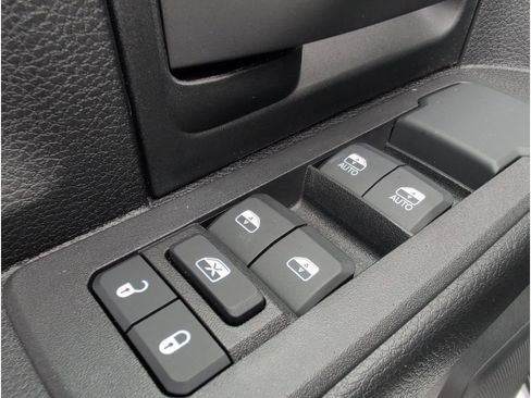 New 2026 RAM 3500 Tradesman w/ Chrome Appearance Group image 12