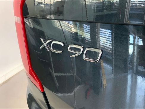 Used 2021 Volvo XC90 T6 Inscription w/ Climate Package image 7