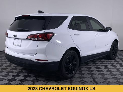 Used 2023 Chevrolet Equinox LS w/ LS Convenience Package FWD image 18