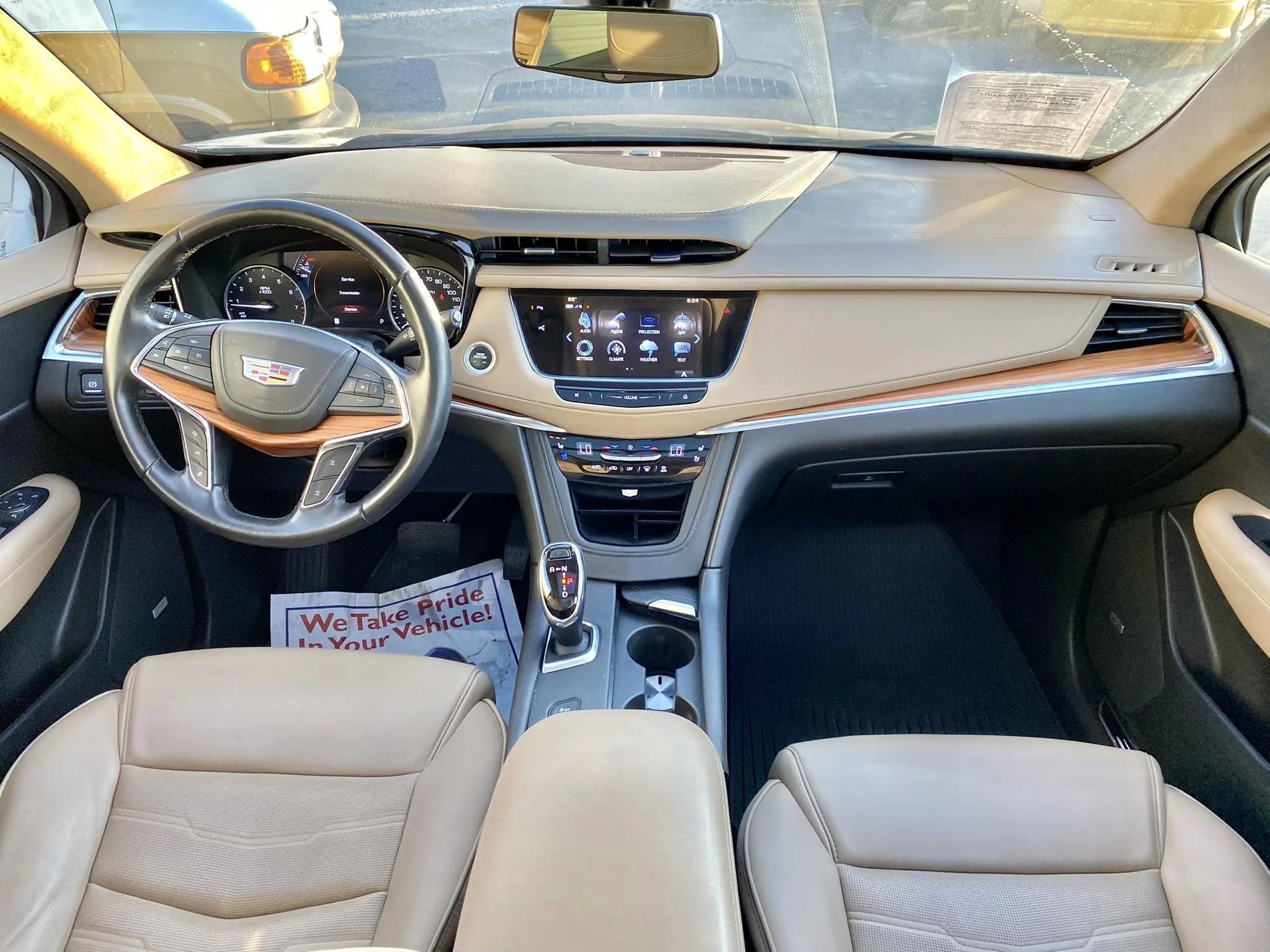 Used 2019 Cadillac XT5 Platinum AWD/4WD image 2