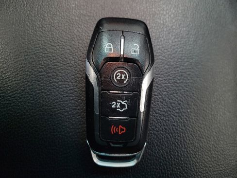 Used 2017 Ford Explorer Sport image 32